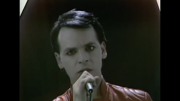 FireShot Screen Capture #118 - 'Gary Numan - Cars - YouTube' - www_youtube_com_watch_v=Im3JzxlatUs