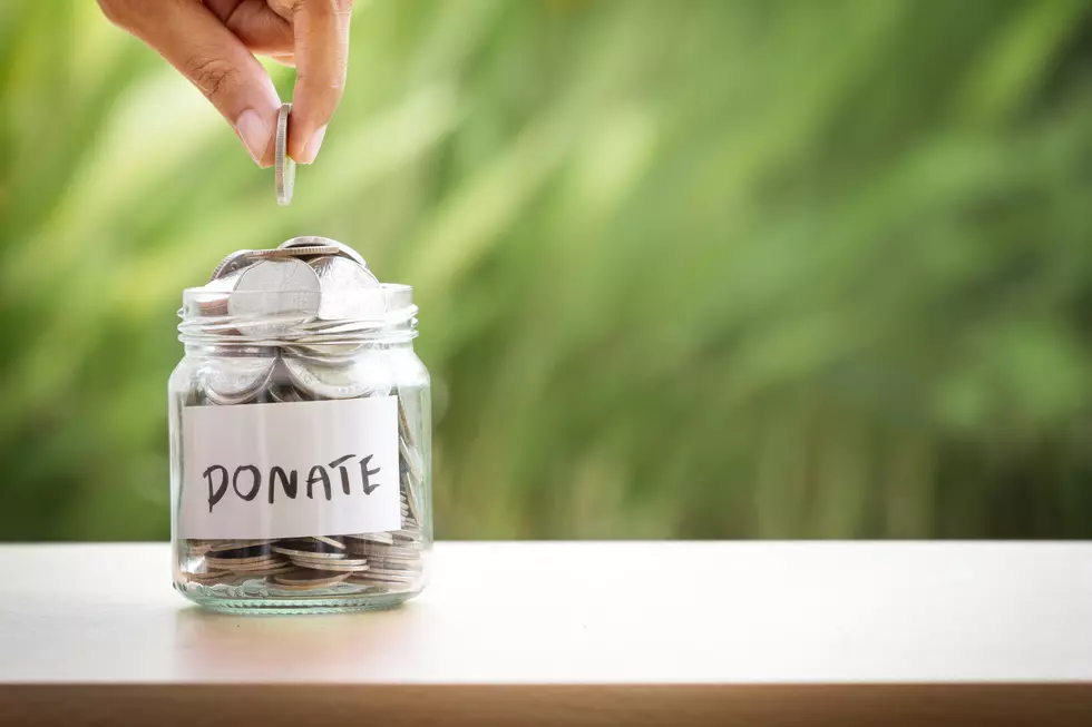 806 Health Tip: Generosity Leads To A Longer Life